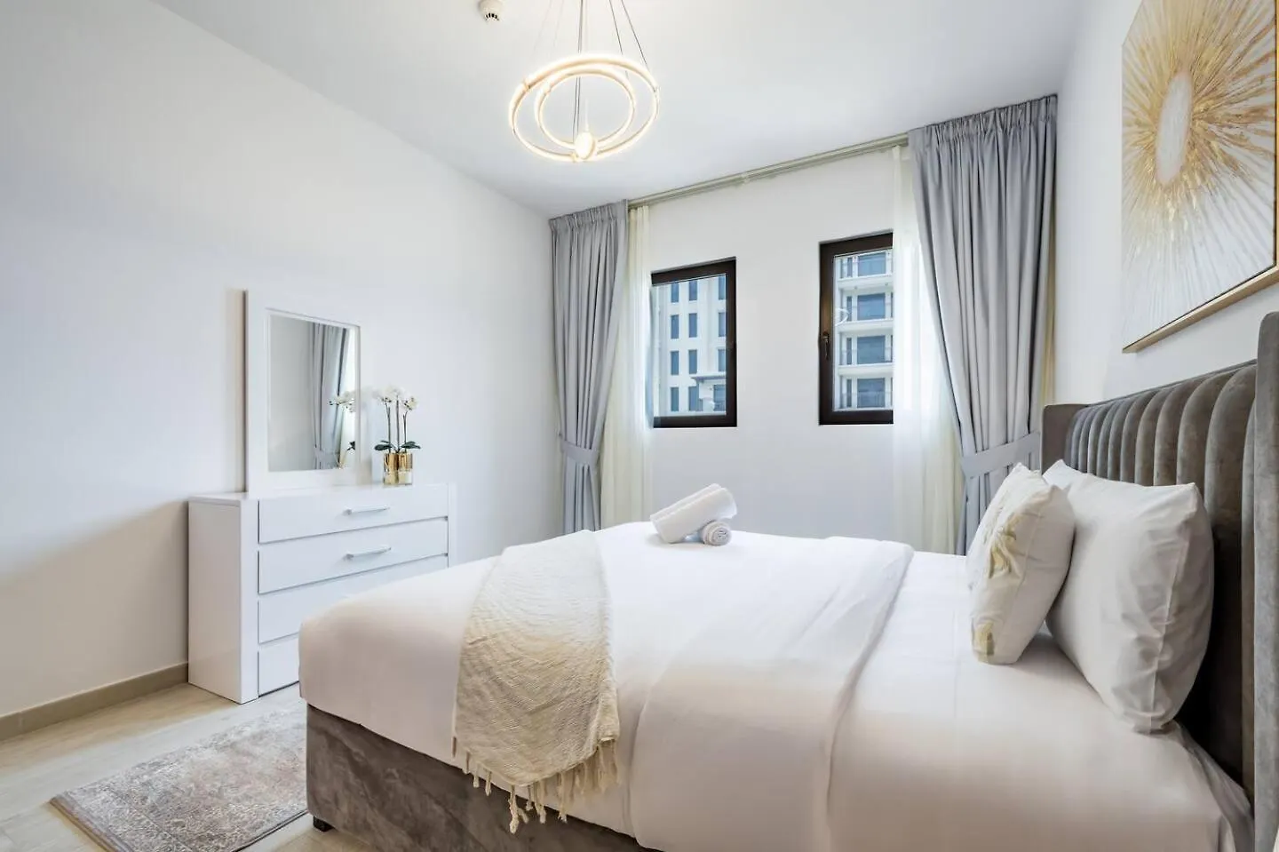 Asayel Apartments Dubaj